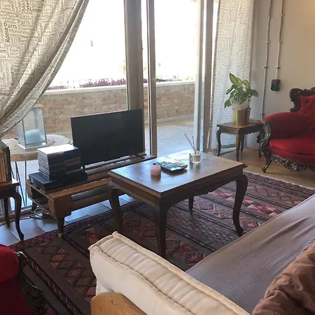 Ozzy Homes Apartment