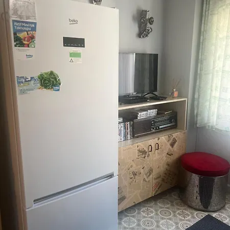 Ozzy Homes Apartment *